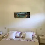 Studio Apartment Near The Beach-Ilda Radonic